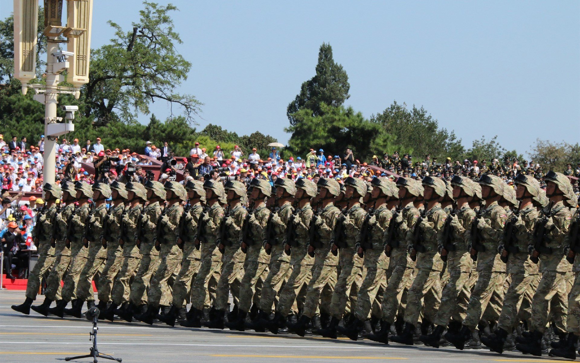 东方巨龙再踏平印城！黄蜂新王拉梅洛用关键球宣告，未来是我的