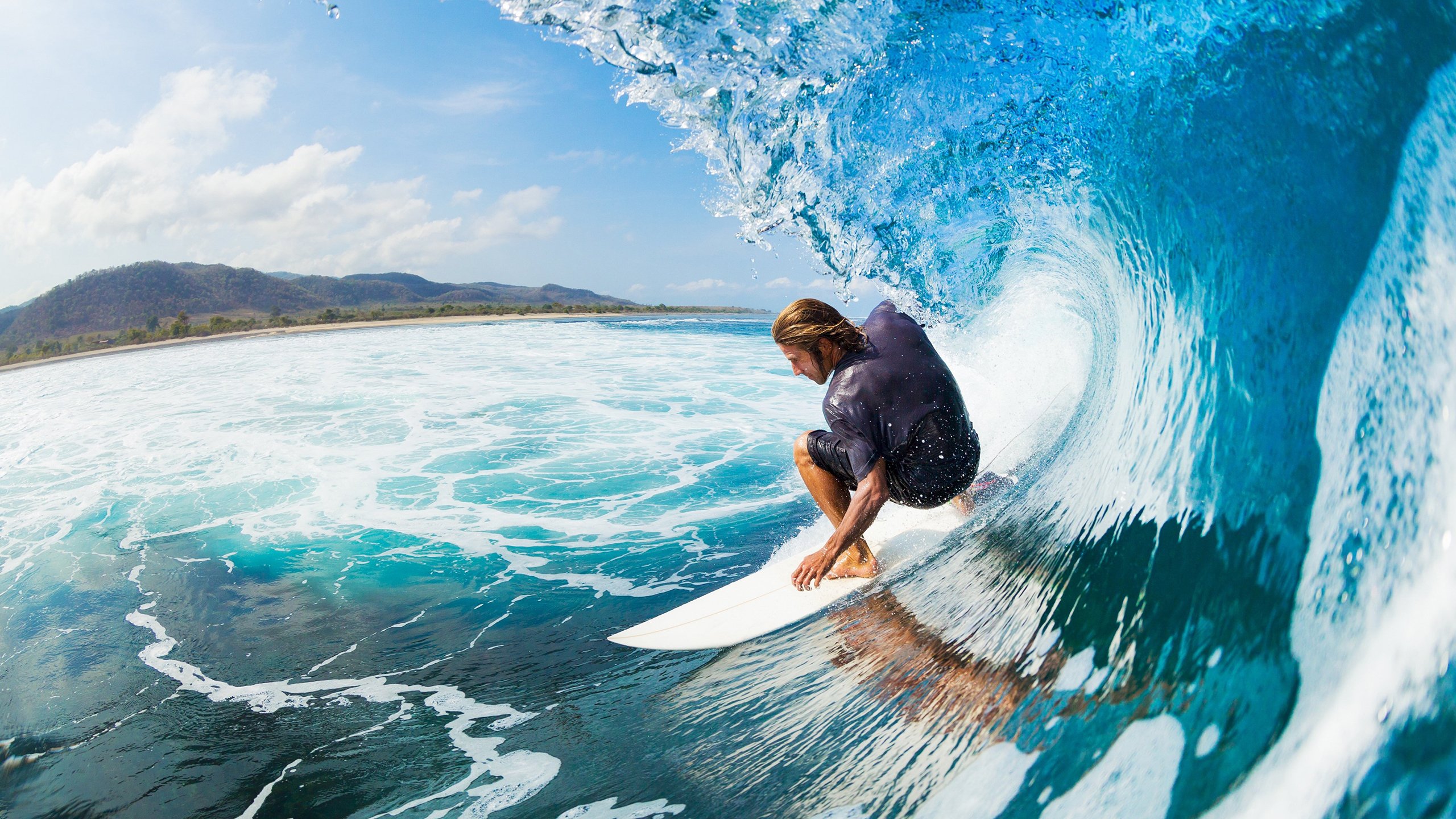 开云体育在线-莫兰特血染达拉斯！狂飙突进撕碎防线，东契奇独木难支，老鹰让比赛提前三节失去悬念