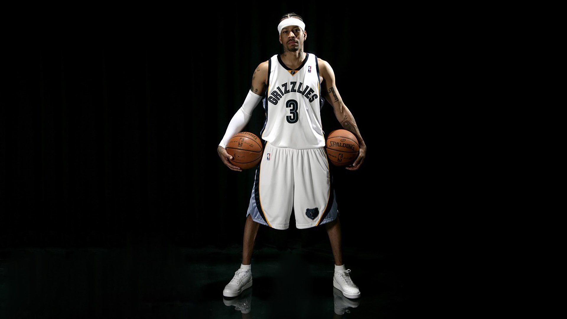 莫兰特血染达拉斯!狂飙突进撕碎防线,东契奇独木难支,老鹰让比赛提前三节失去悬念